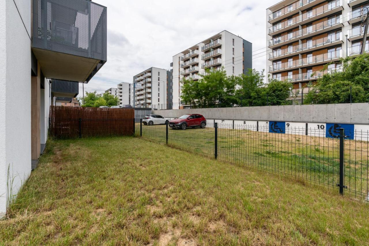 Apartments With Garden Dmowskiego 81 By Noclegi Renters Poznań Buitenkant foto